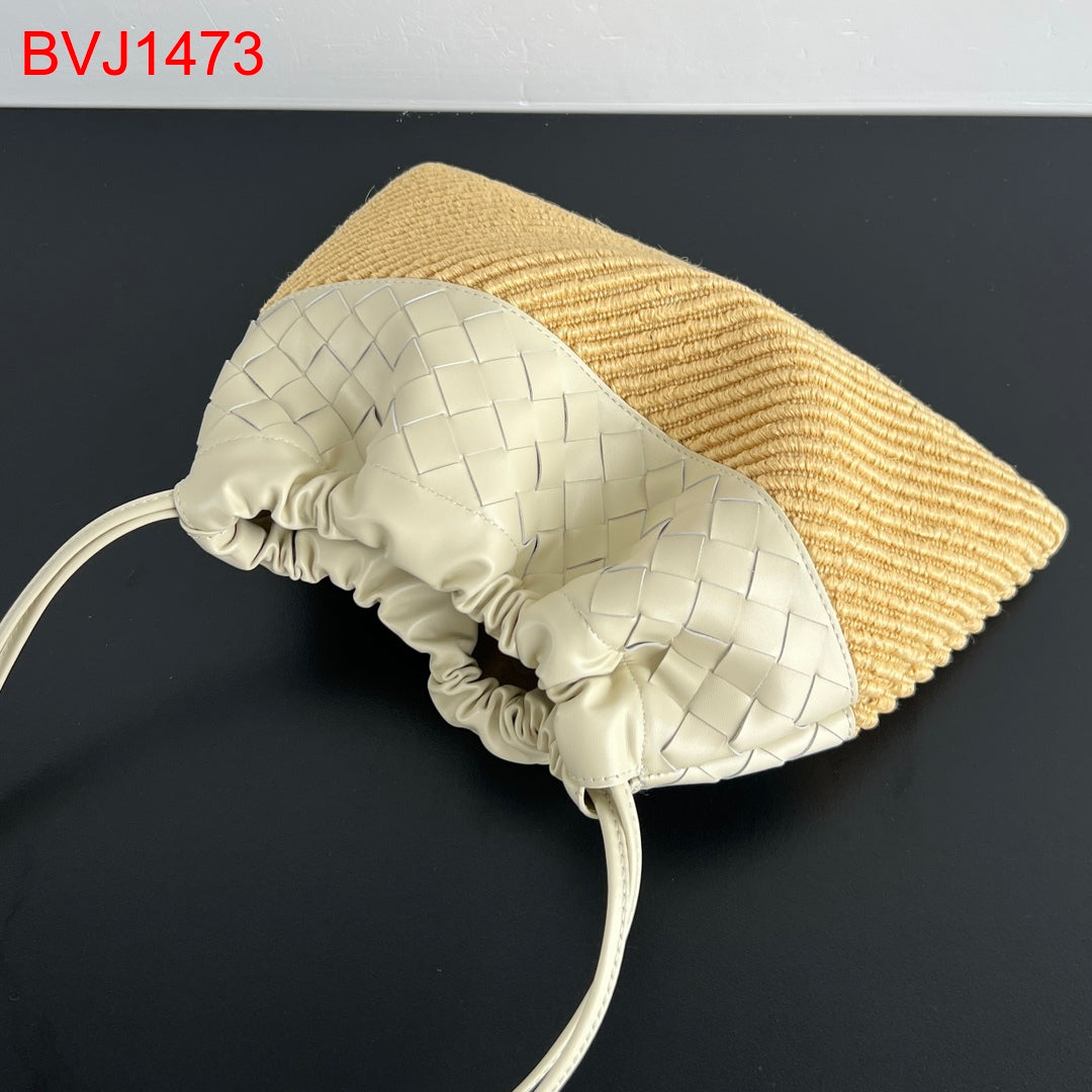 Bottega Veneta Dustbag in raffia and Intrecciato nappa leather