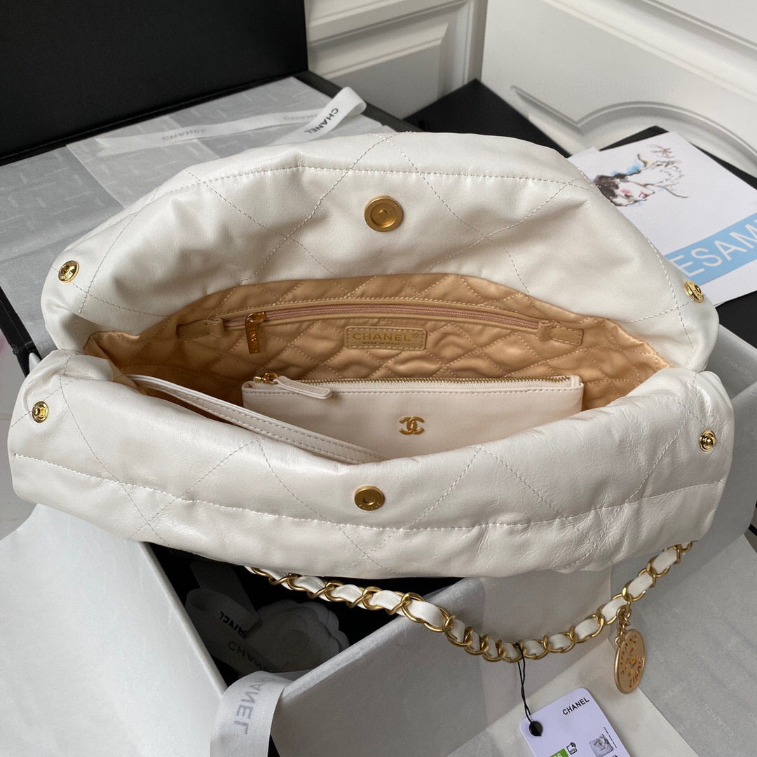 Chanel 22 Small Bag