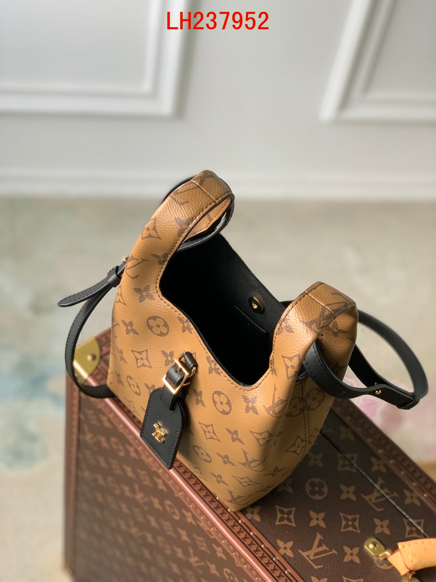 Louis Vuitton Atlantis BB