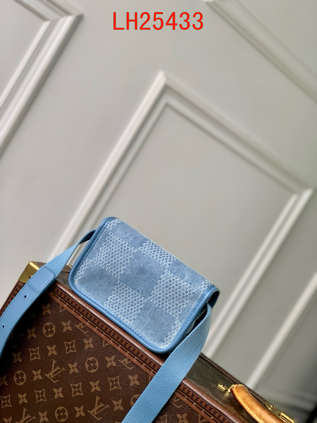 Louis Vuitton Bosphore denim