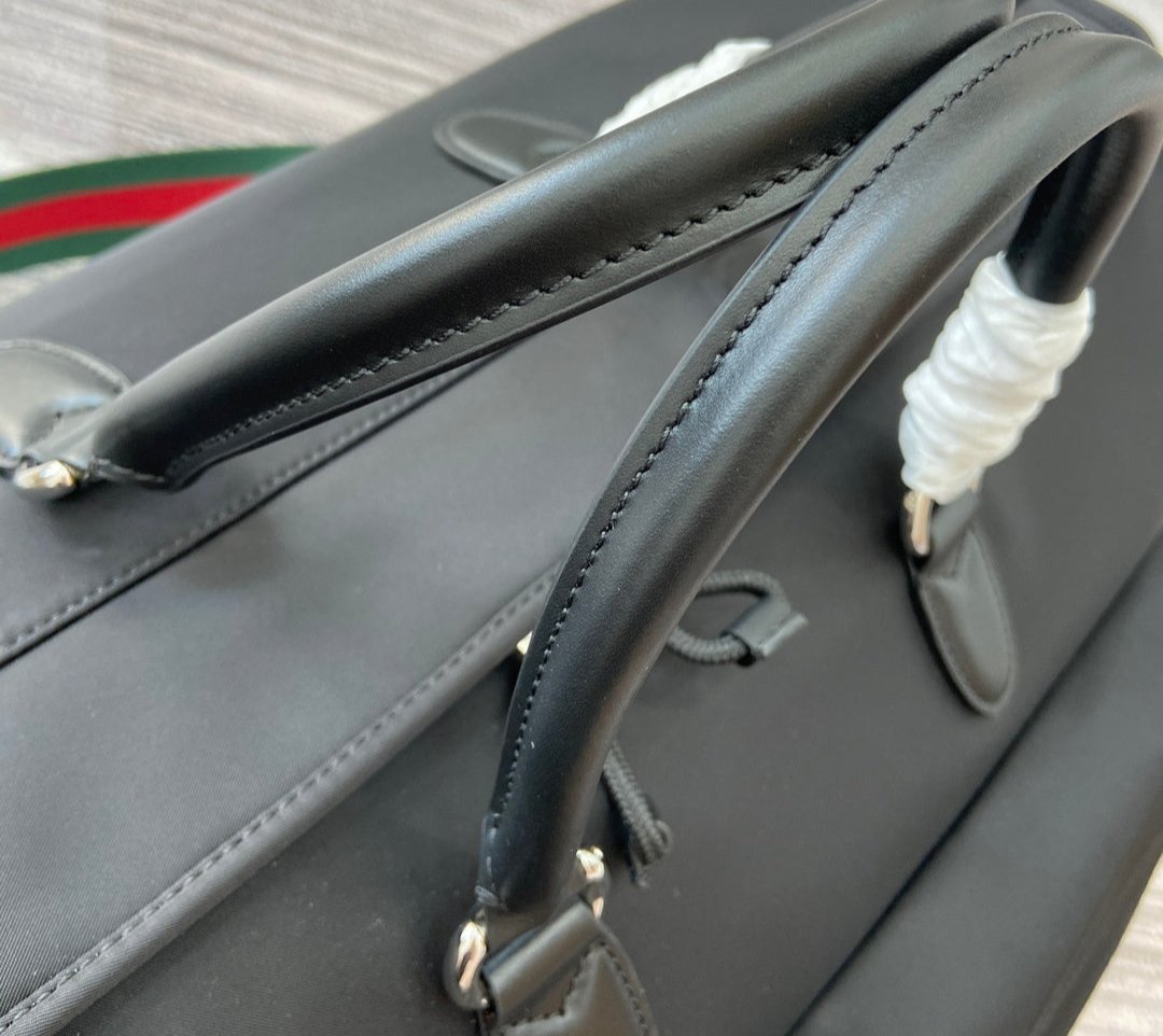 Gucci Large Duffle bag