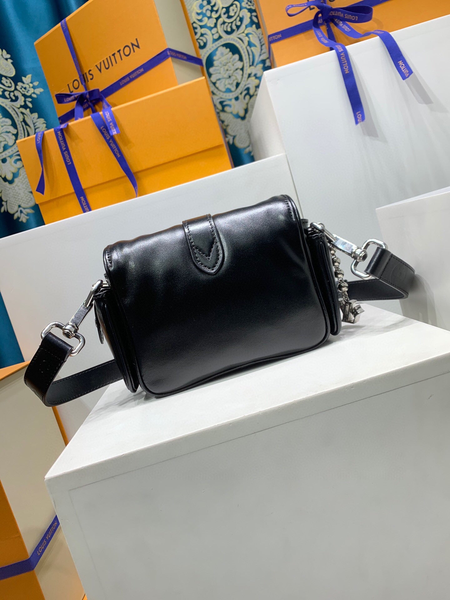 Louis Vuitton Cargo Wearable Wallet