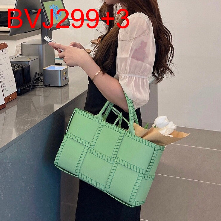 Bottega Veneta Arco Tote Bag