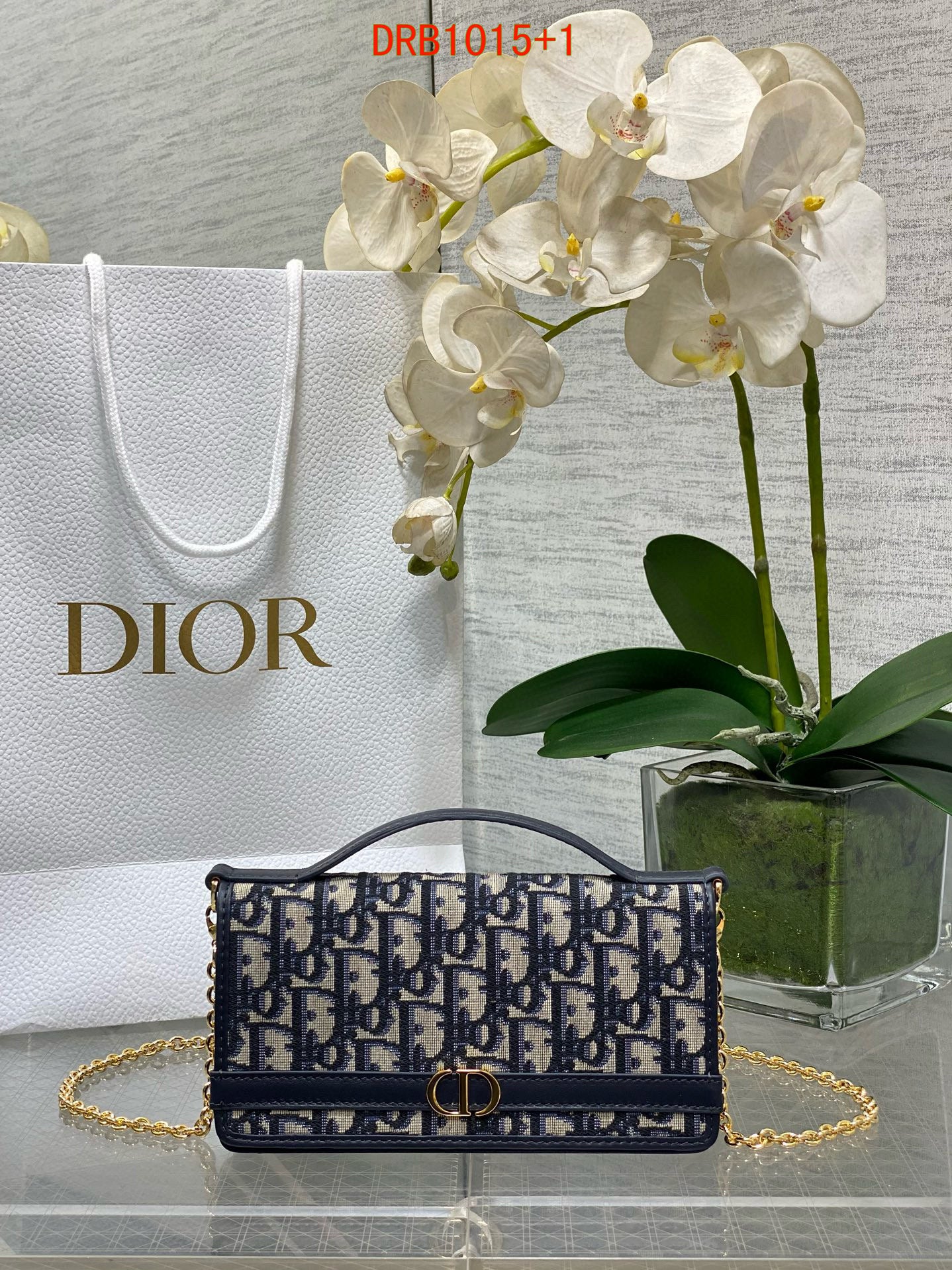 Dior 30 Montaigne Cigale