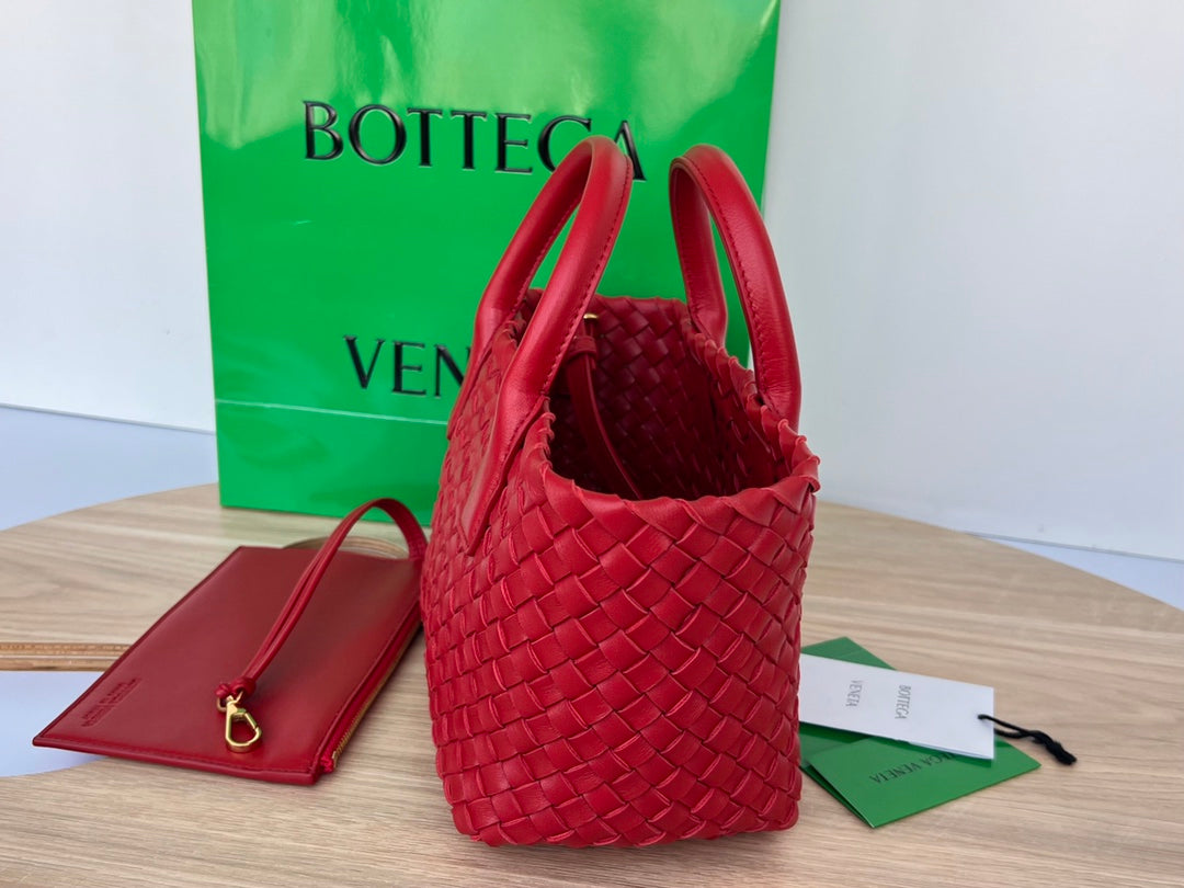 Bottega Veneta Mini Cabat