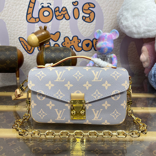 Louis Vuitton Pochette Métis East West