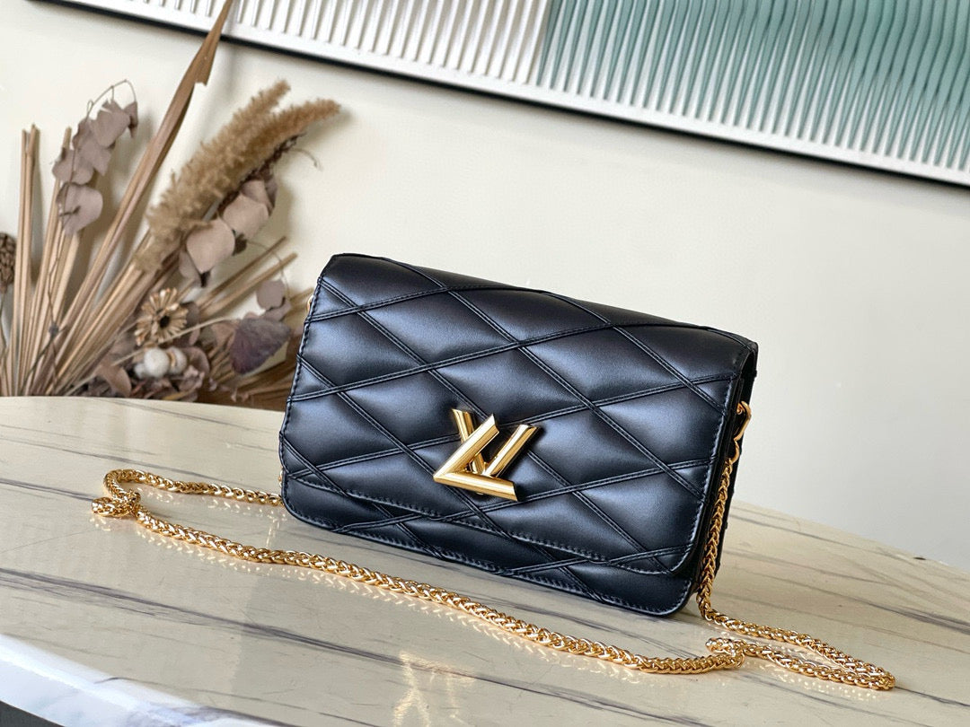 Louis Vuitton Wallet On Chain GO-14
