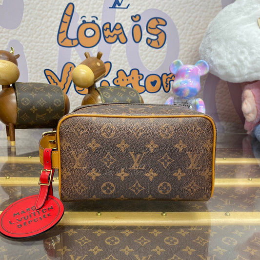 Louis Vuitton Locker Dopp Kit Pharrell Williams’ Monogram