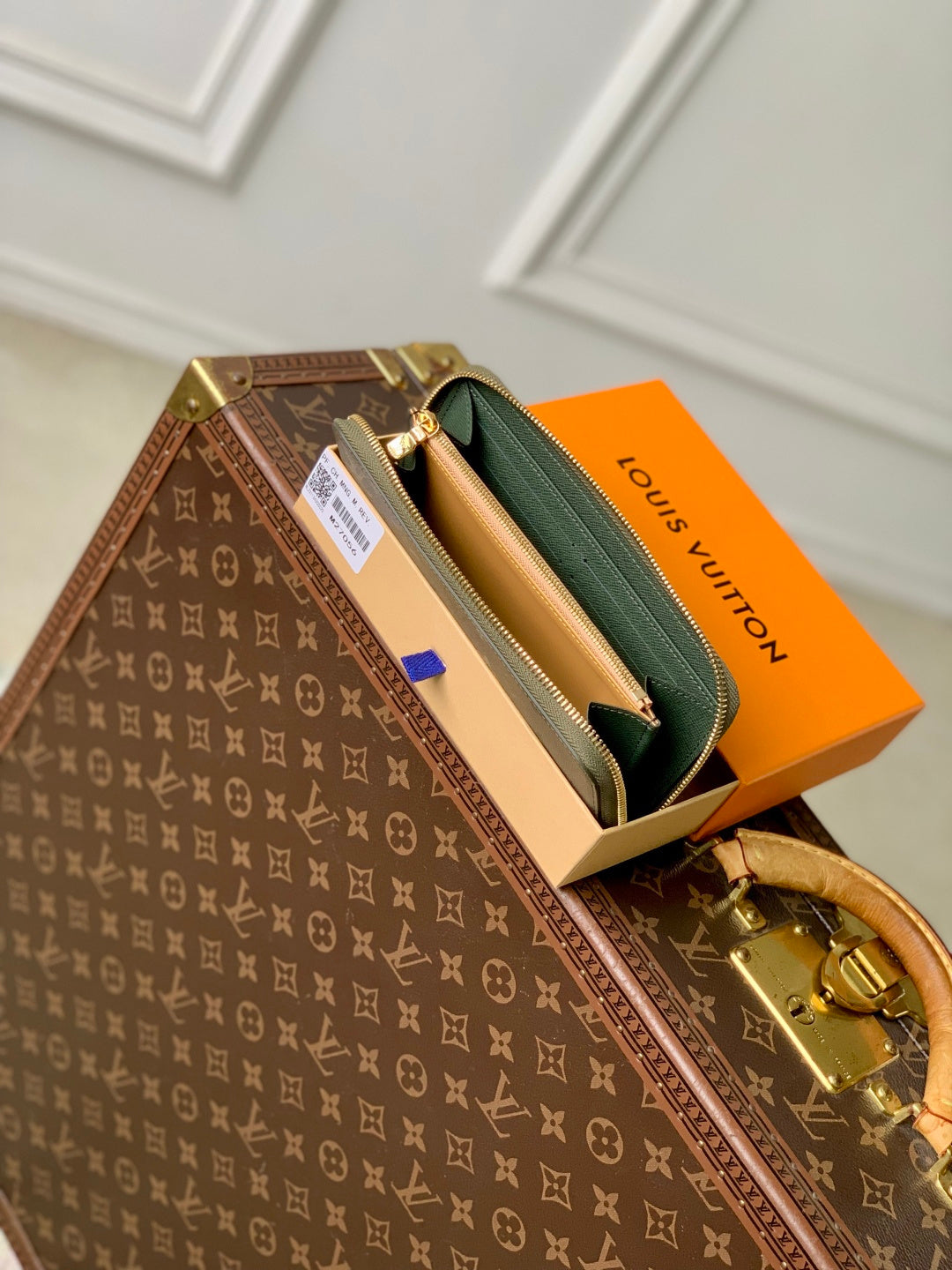 Louis Vuitton Zippy Wallet