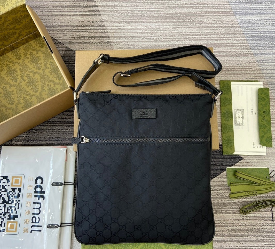 Gucci Nylon Shoulder bag