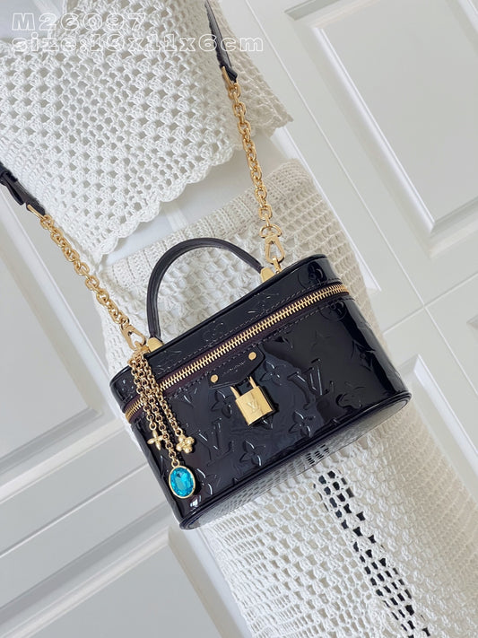 Louis Vuitton Vanity Chain Pouch Patent leather