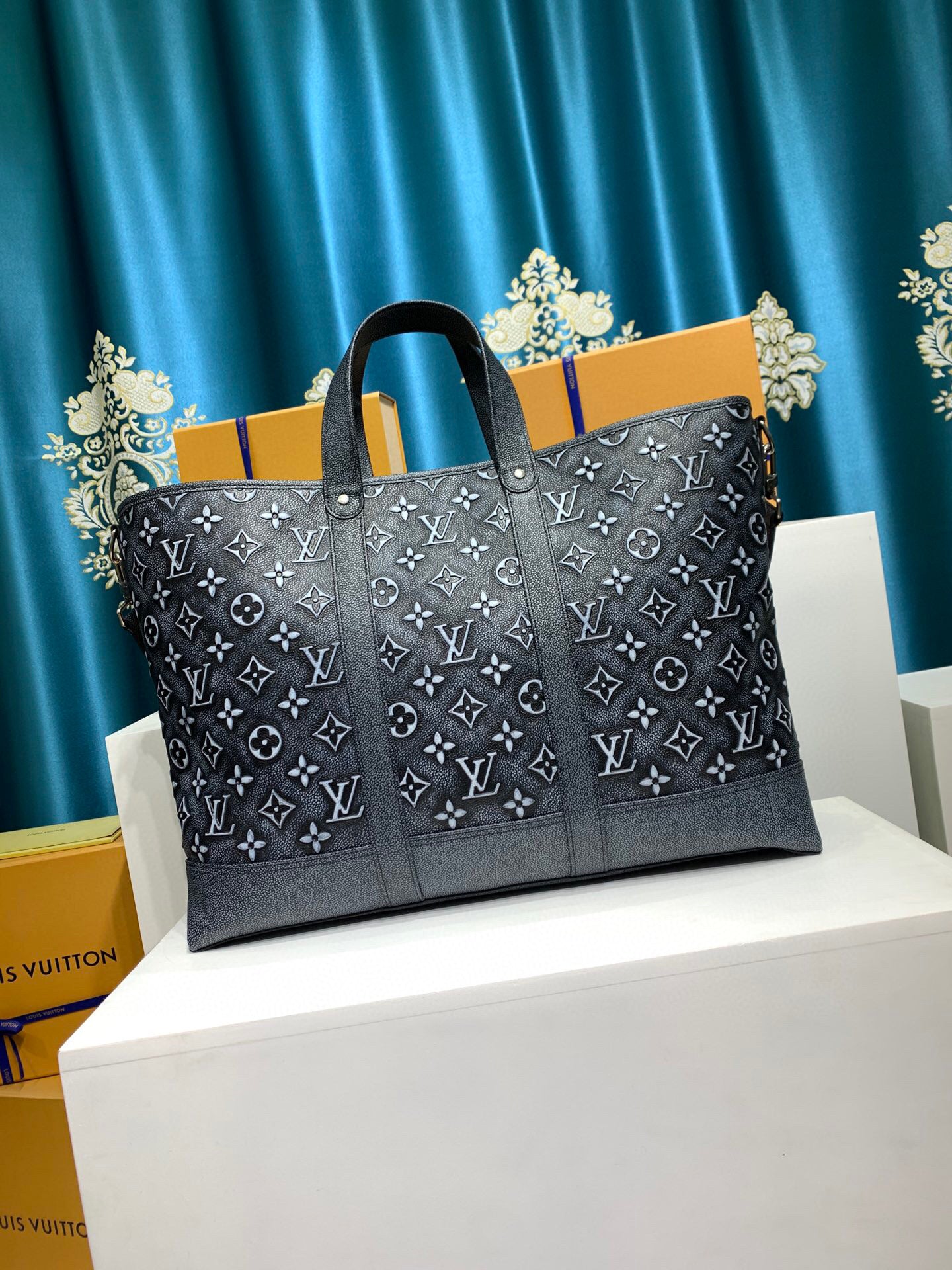 Louis Vuitton Tote Journey