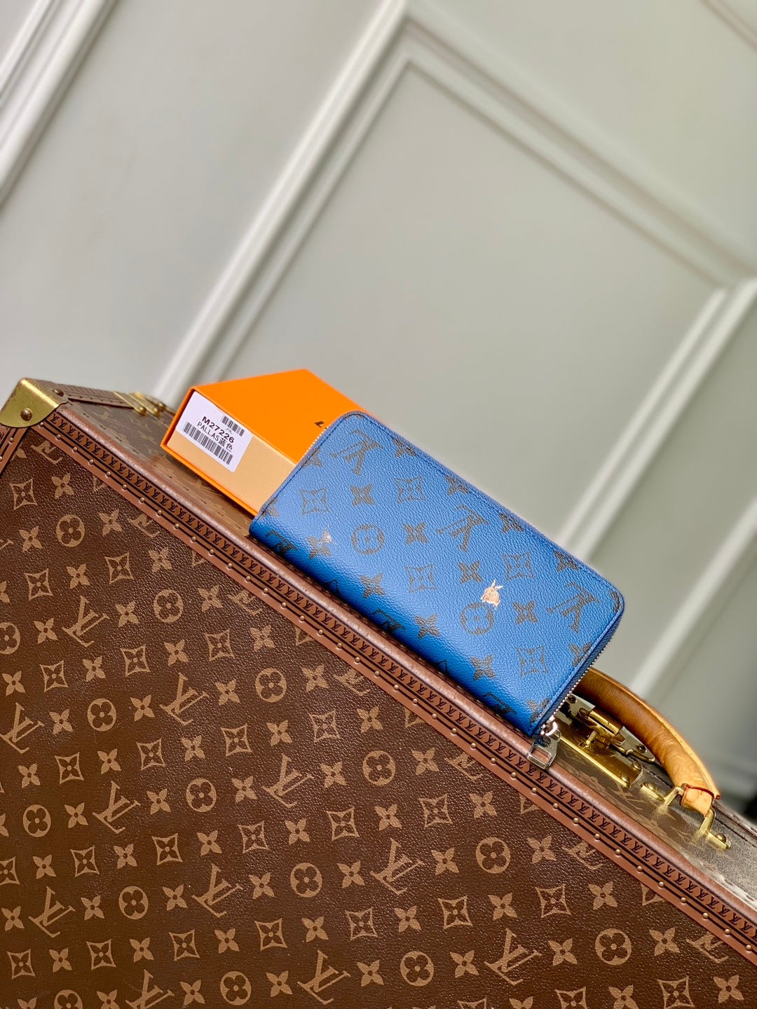 Louis Vuitton Zippy Wallet Forest monogram