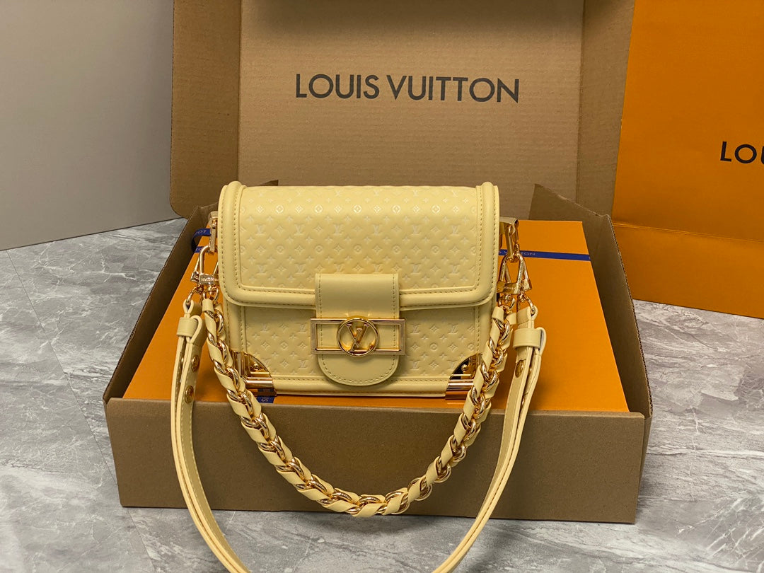 Louis Vuitton Dauphine mini, MM