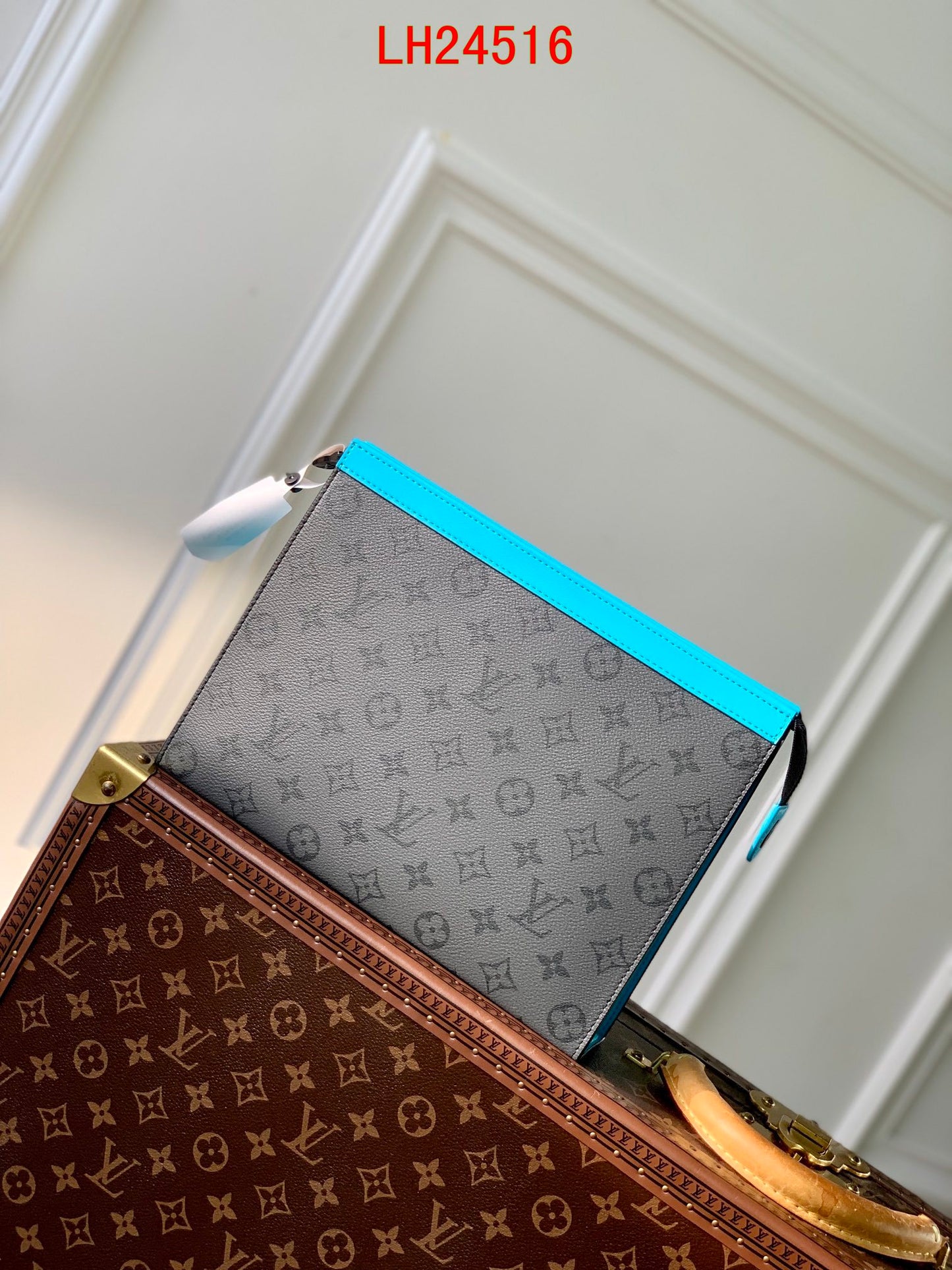 Louis Vuitton Pochette Voyage MM
