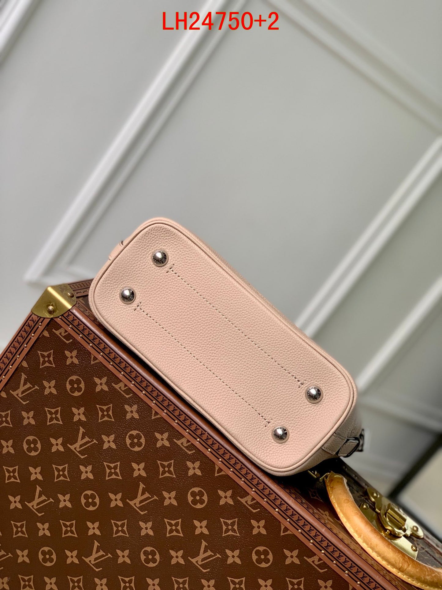 Louis Vuitton Flore Mahina calfskin leather