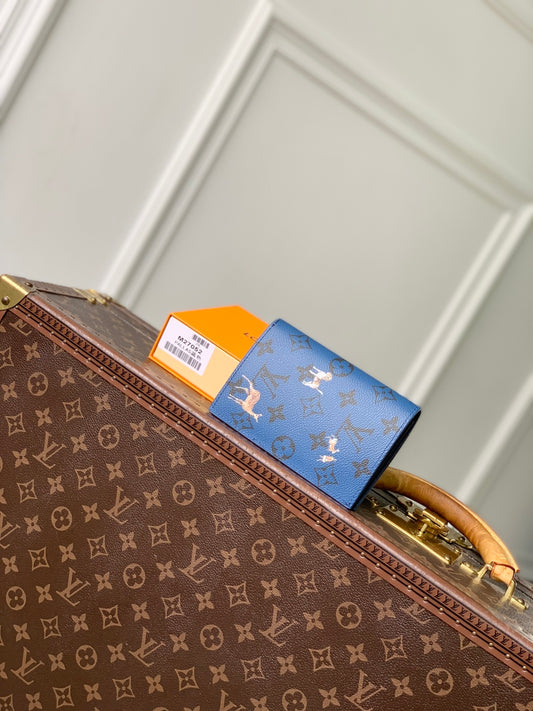 Louis Vuitton Passport Cover Forest monogram