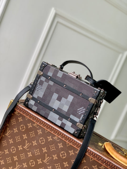 Louis Vuitton Handle Trunk