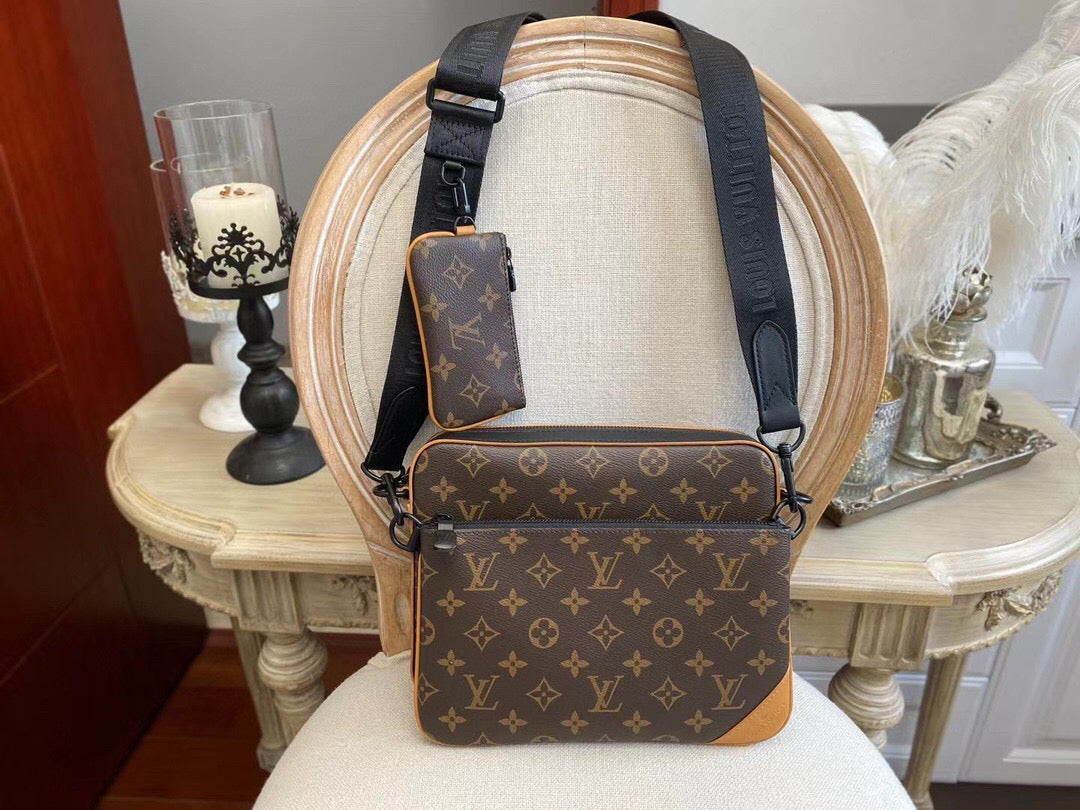 Louis Vuitton Trio Messenger