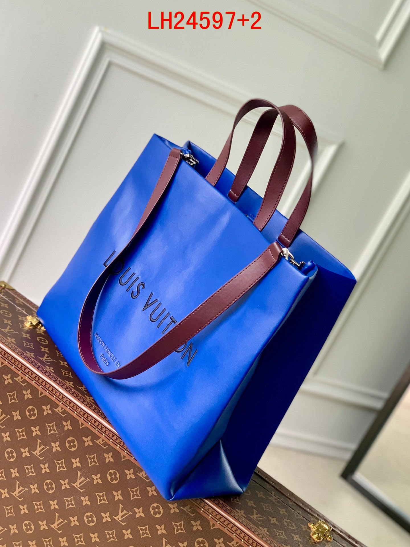 Louis Vuitton Shopper Tote bag