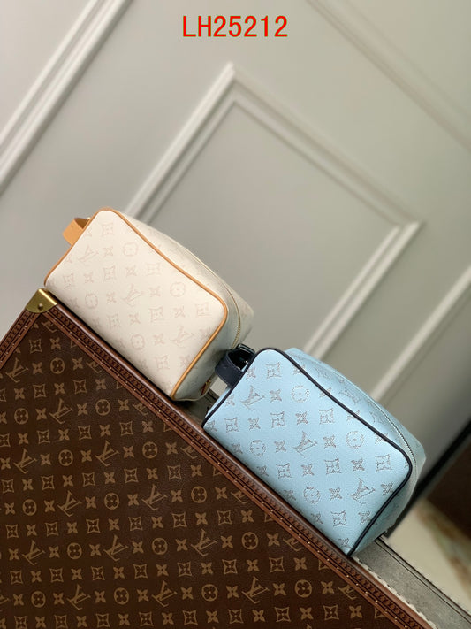Louis Vuitton Locker Dopp Kit