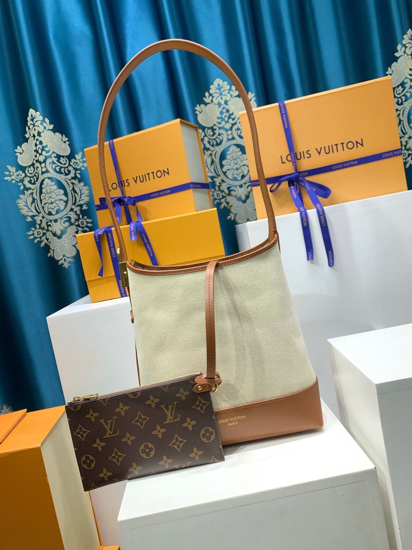 Louis Vuitton Low Key Hobo PM