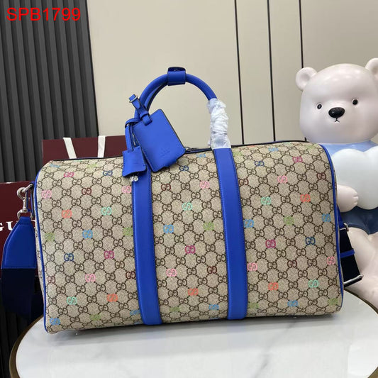 Gucci GG Canvas Medium duffel bag