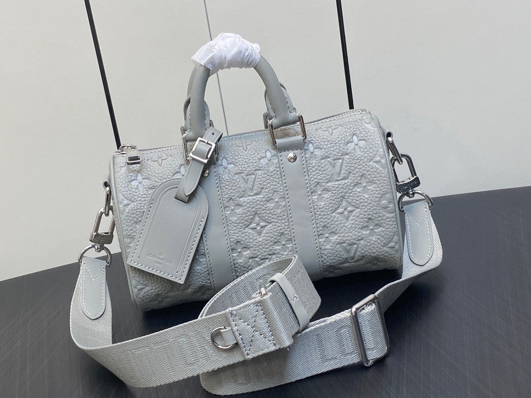 Louis Vuitton Keepall Bandoulière 25