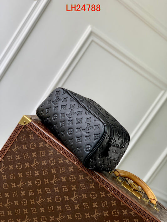 Louis Vuitton Dopp Kit empreinte