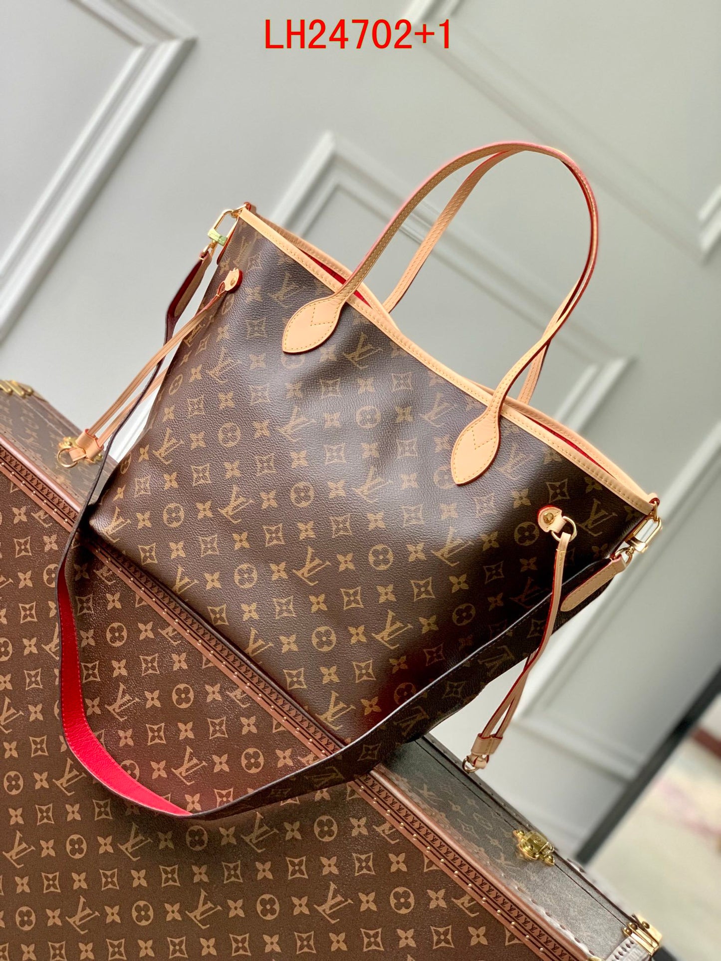 Louis Vuitton Neverfull Bandoulière Inside Out MM