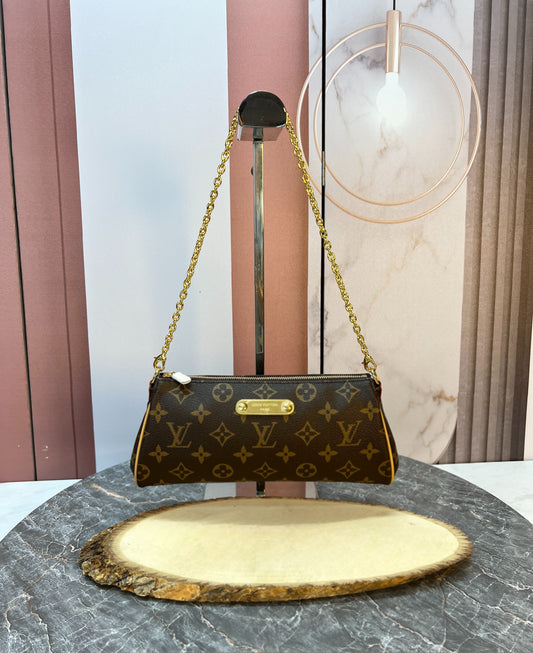 Louis Vuitton Pochette Eva