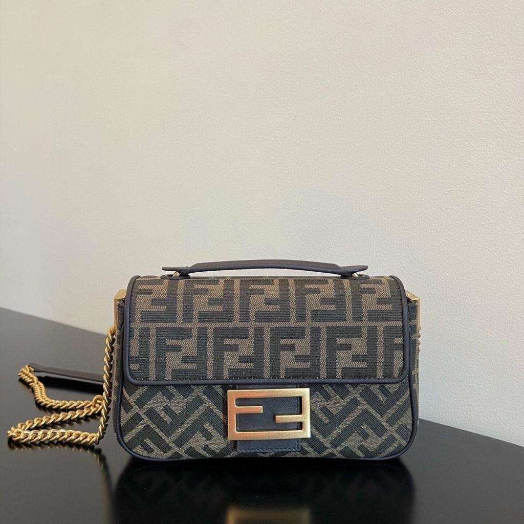 Fendi Baguette Mini