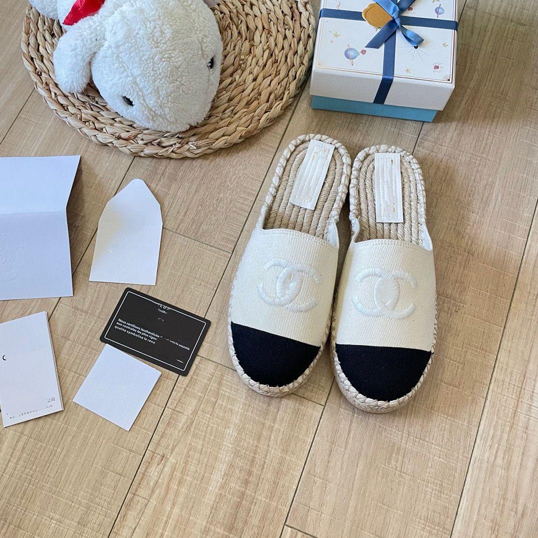 Chanel Espadrilles mule