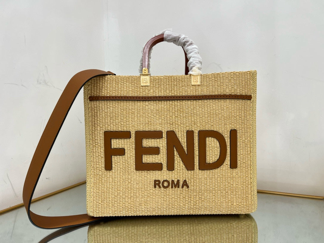 Fendi Sunshine Medium Straw Tote bag