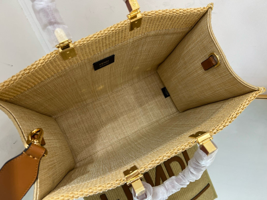 Fendi Sunshine Medium Straw Tote bag