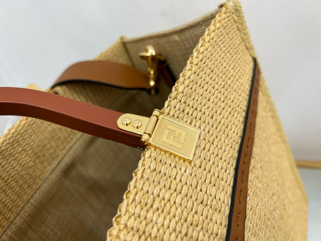 Fendi Sunshine Medium Straw Tote bag