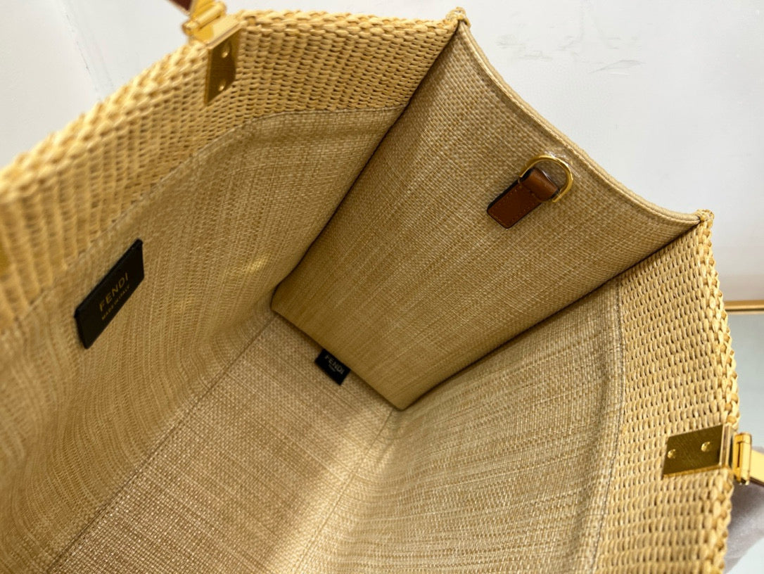 Fendi Sunshine Medium Straw Tote bag