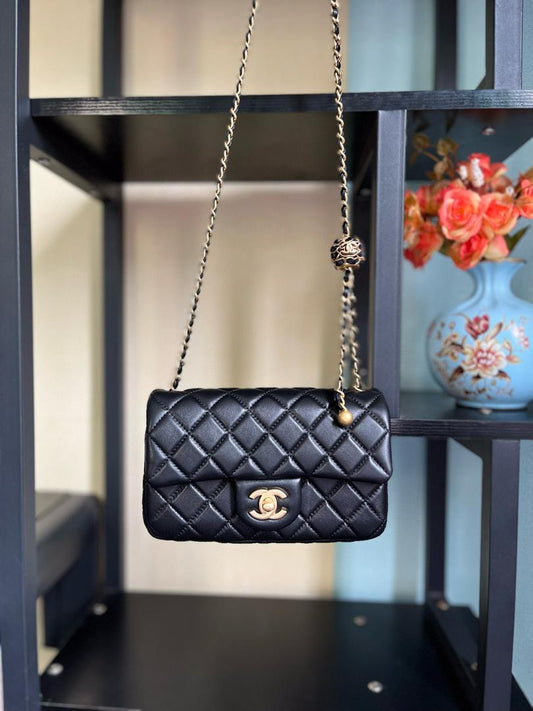 Chanel Flap Chain bag