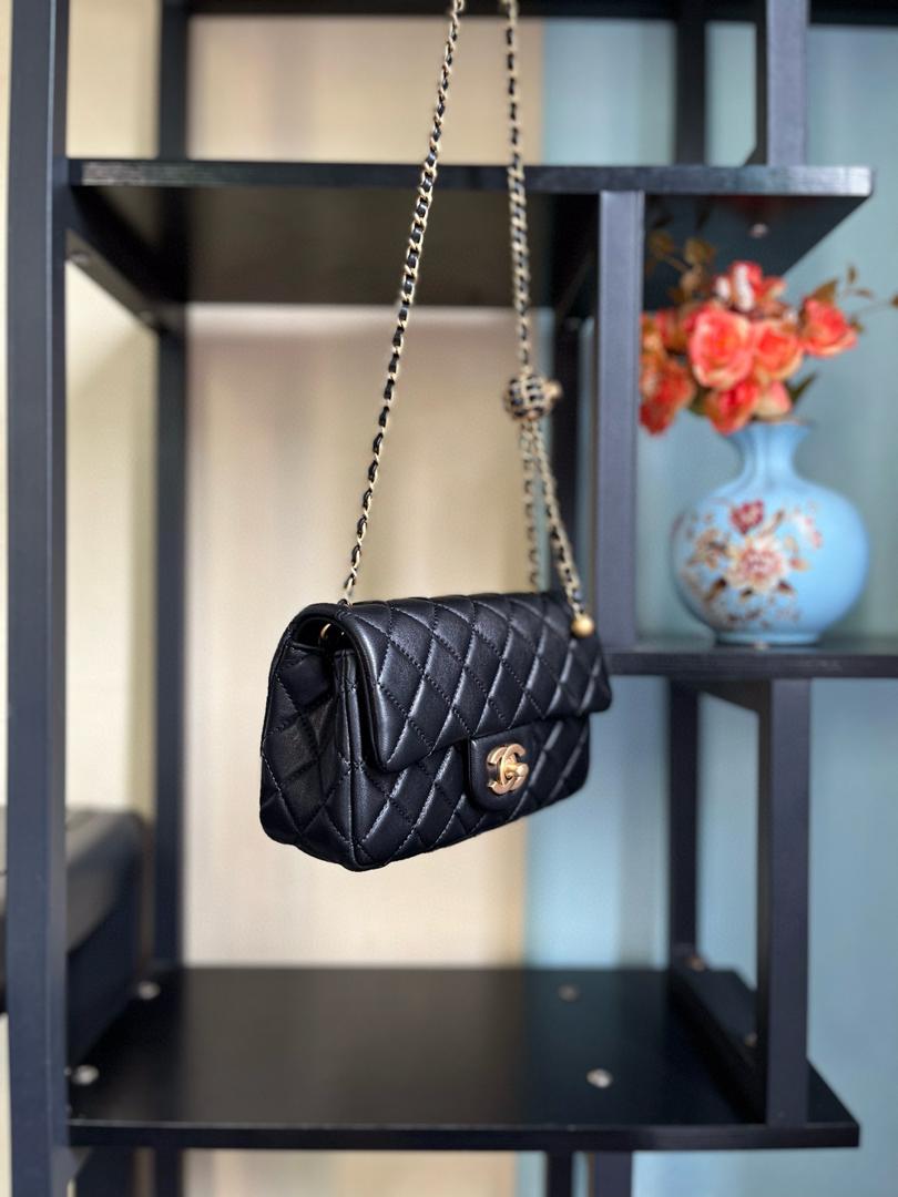 Chanel Flap Chain bag