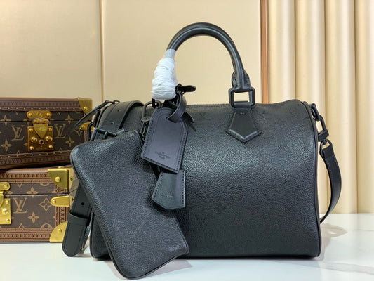 Louis Vuitton Speedy P9 Bandoulière 30 calfskin Monogram