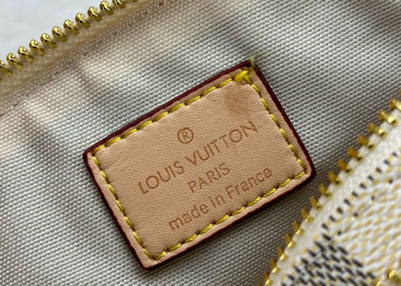 Louis Vuitton Keepit bumbag