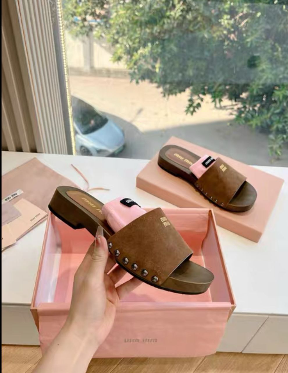 Miu Miu Slides
