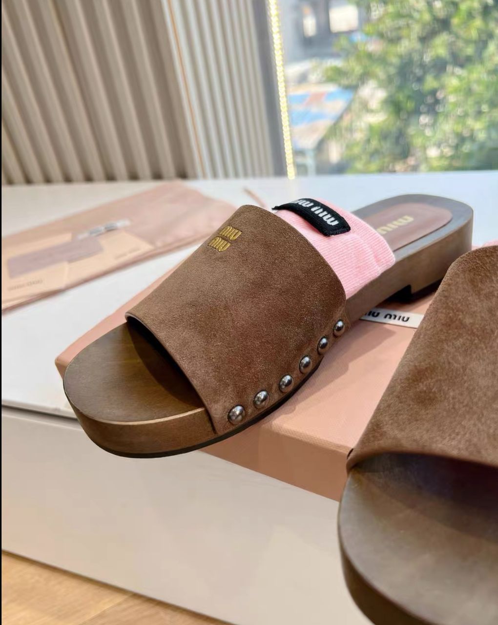 Miu Miu Slides