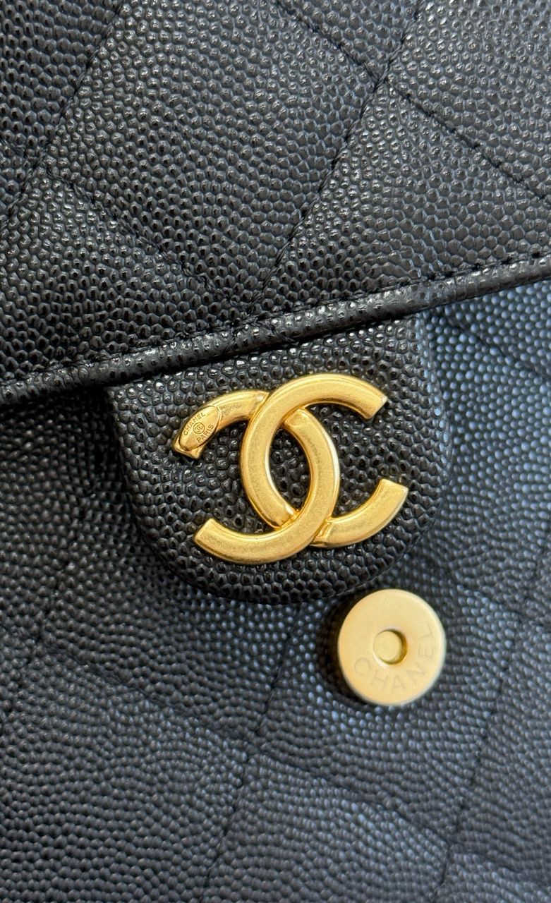 Chanel 25 Small and Medium in Grain leather