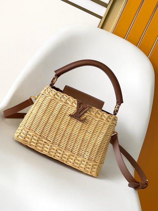 Louis Vuitton Capucines BB