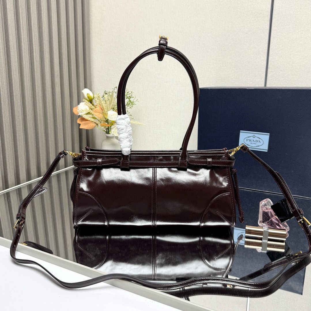 Prada Medium Bonnie tote bag