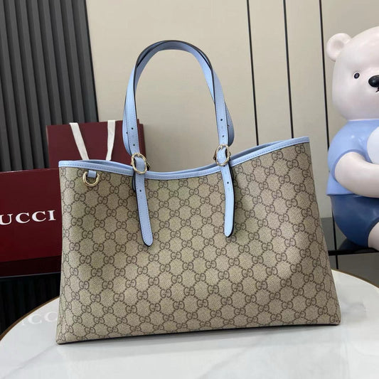Gucci Emblem Large Tote bag