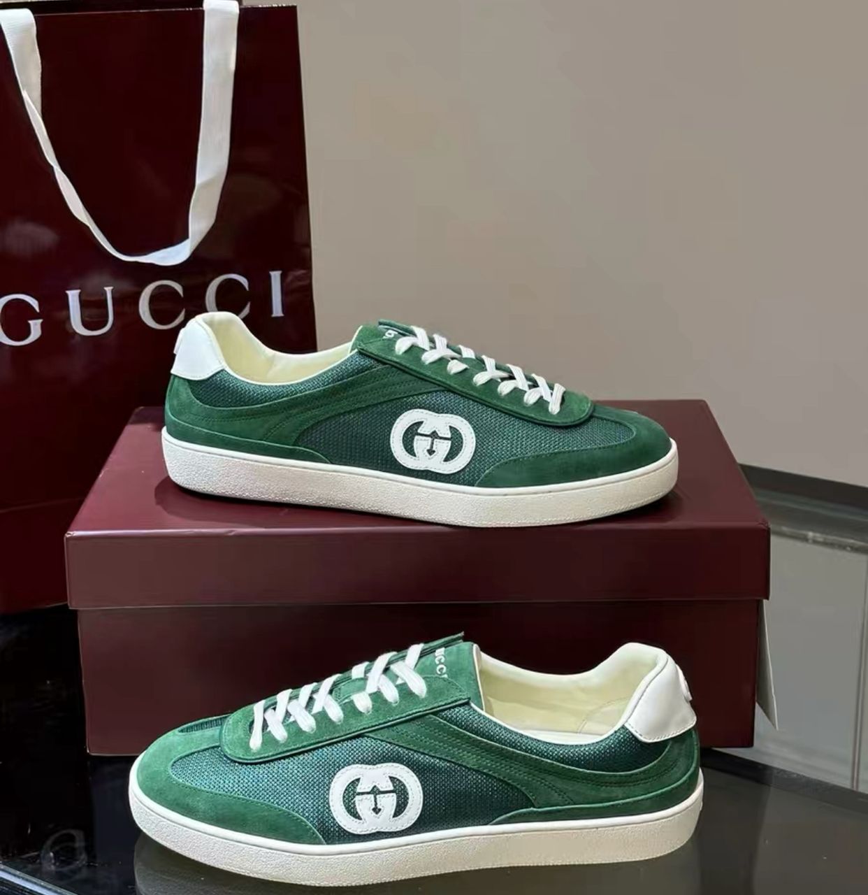 Gucci Sneakers