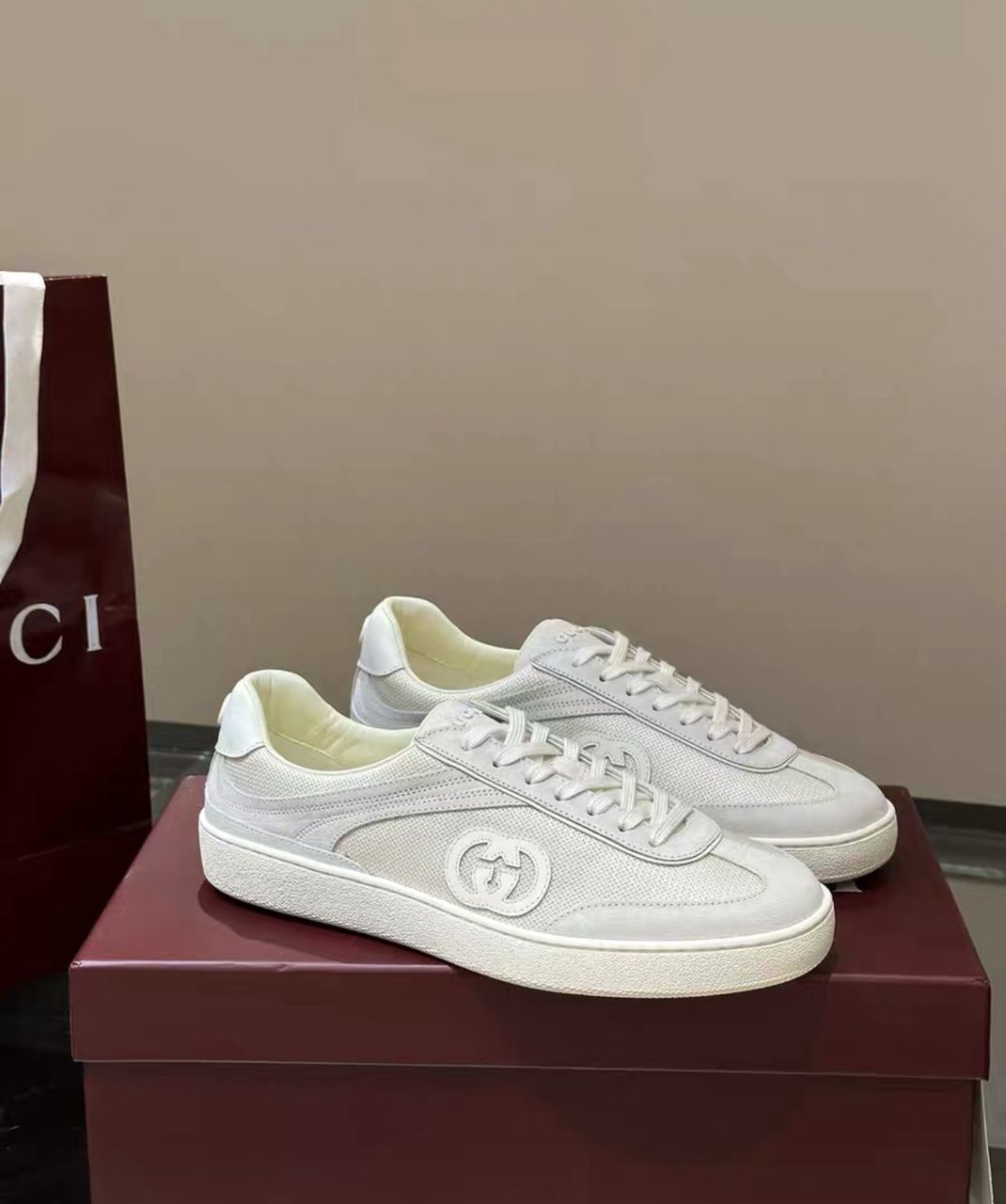 Gucci Sneakers