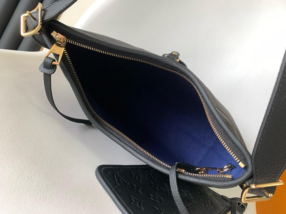 Louis Vuitton Carryall MM Empreinte
